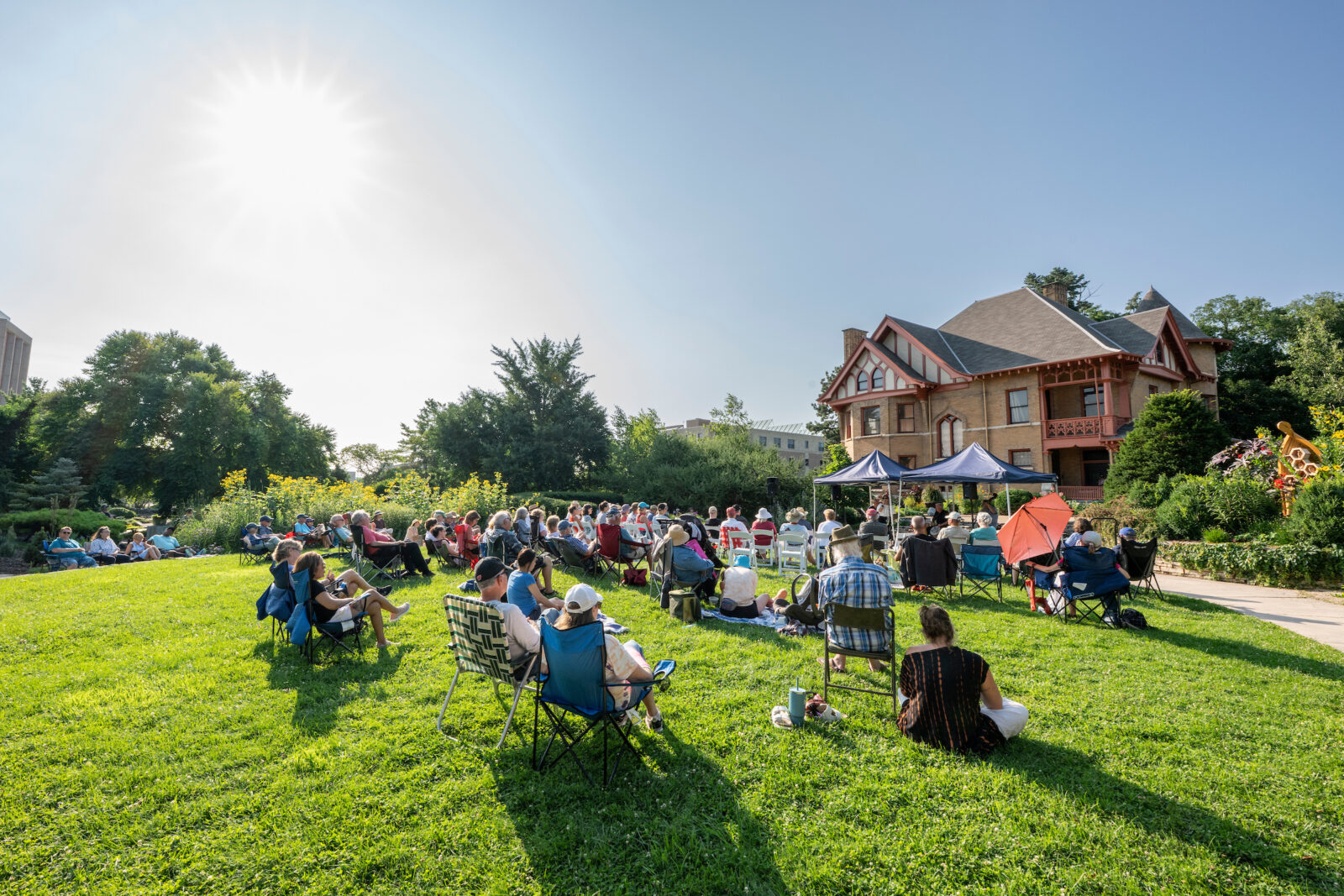 The audience listens as the Gerri Dimaggio Project performs during the Summer Concerts at Allen Centennial Garden series in Allen Centennial Gardens at the University of Wisconsin–Madison on July 20, 2025. DiMaggio combines Brazilian melodies and jazz standards, honoring the traditions of Jazz and Latin rhythms and telling stories with tones of sadness and bittersweet joy. (Photo by Taylor Wolfram / UW–Madison)