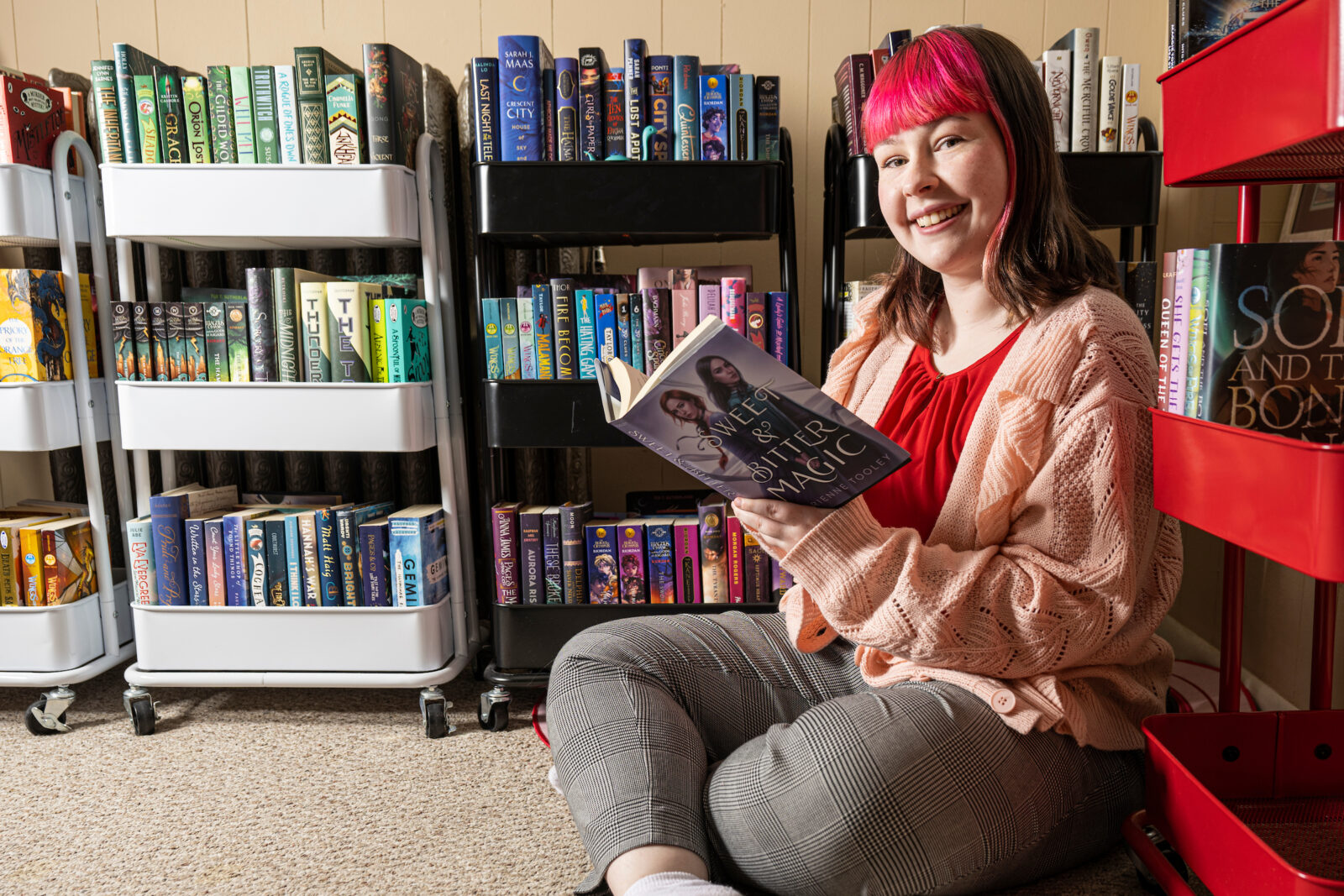 This image has an empty alt attribute; its file name is Vaughan_Kyla_port22_7072-1600x1067.jpgOn April 17, 2022, University of Wisconsin–Madison student and prolific reader Kyla Vaughan is pictured in her apartment in Madison, Wisconsin in front of just some of the hundreds of books that she has recently read. During the year 2021, Vaughan read on average a book a day. (Photo by Bryce Richter / UW–Madison)